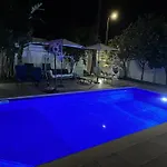 Villa Victoria