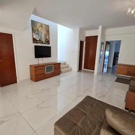 Villa Victoria *