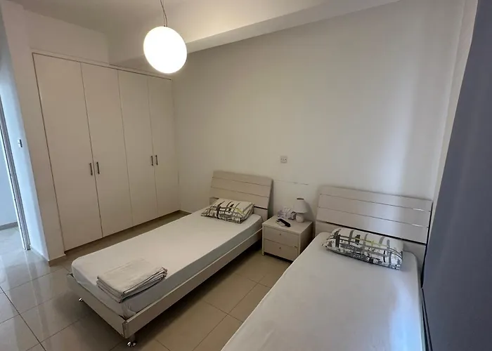 Victoria Vila Larnaca