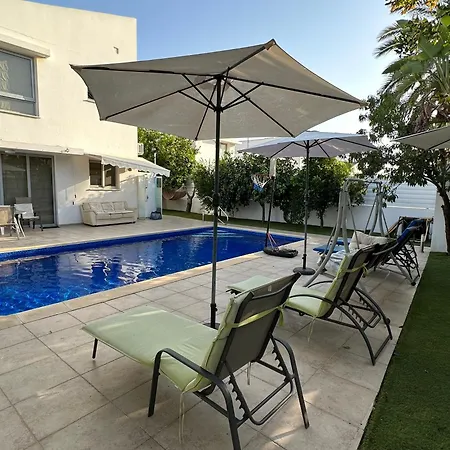 Villa Victoria *